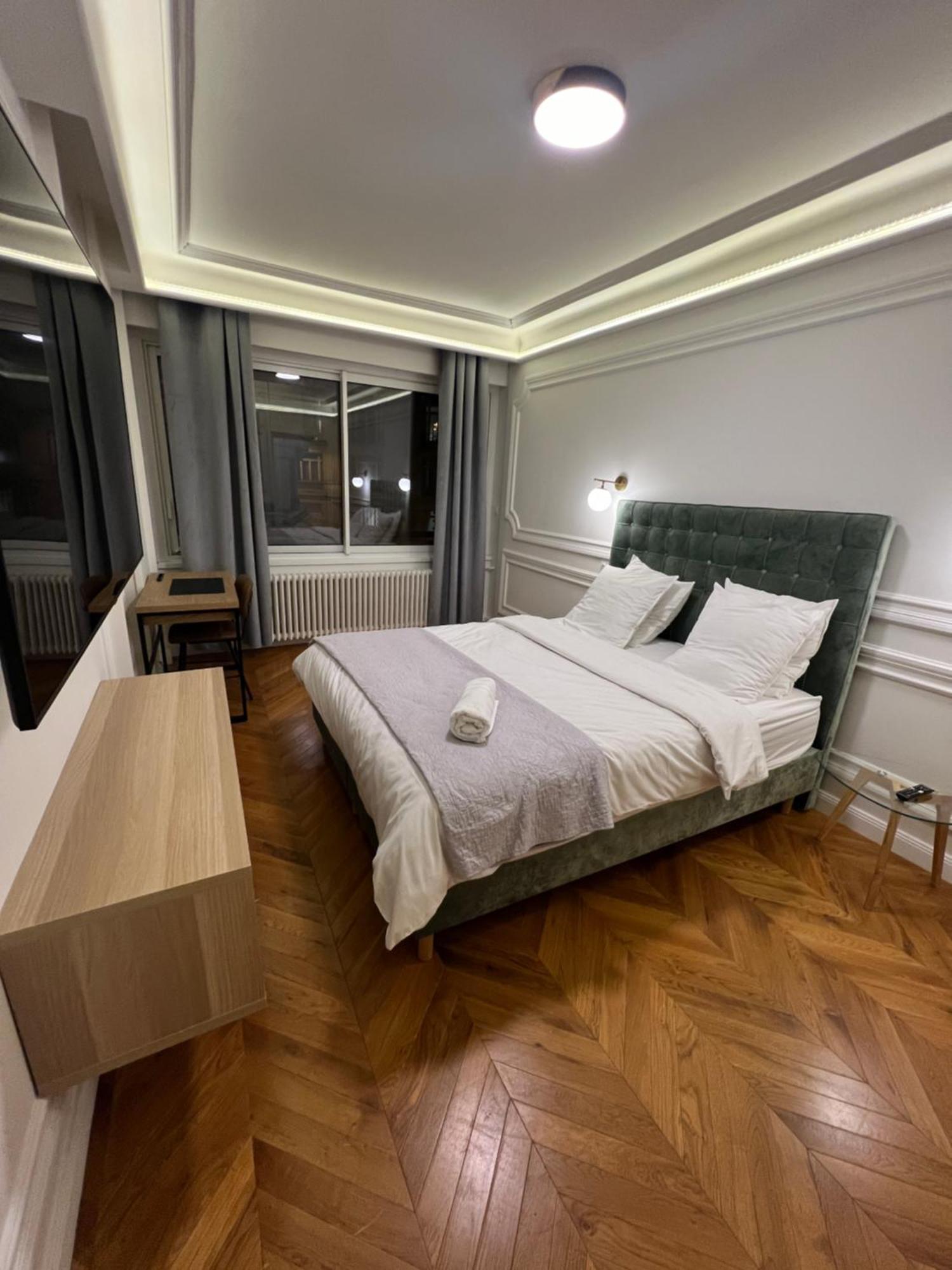Private Apartments - Champs-Elysees Paříž Exteriér fotografie