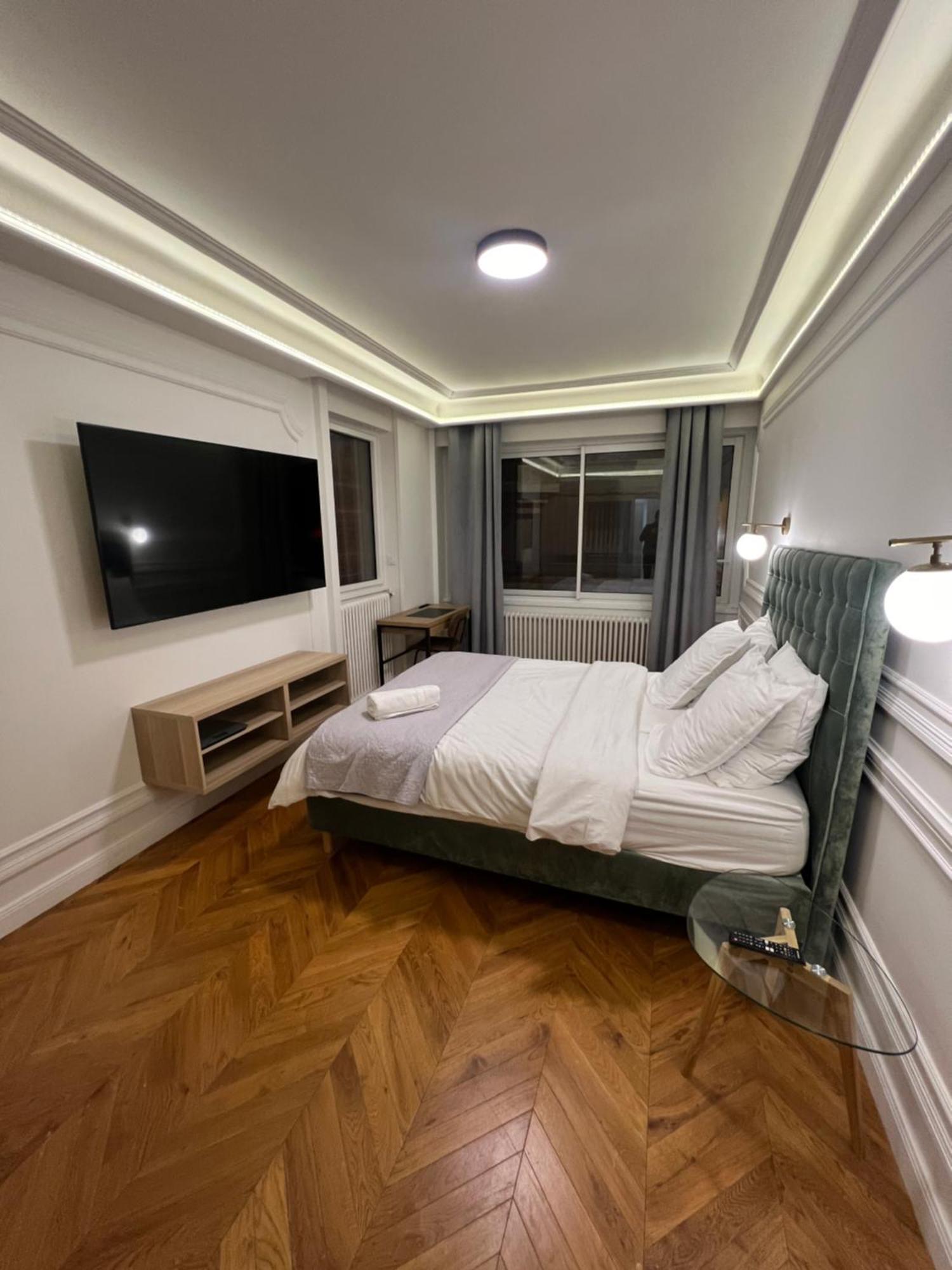 Private Apartments - Champs-Elysees Paříž Exteriér fotografie